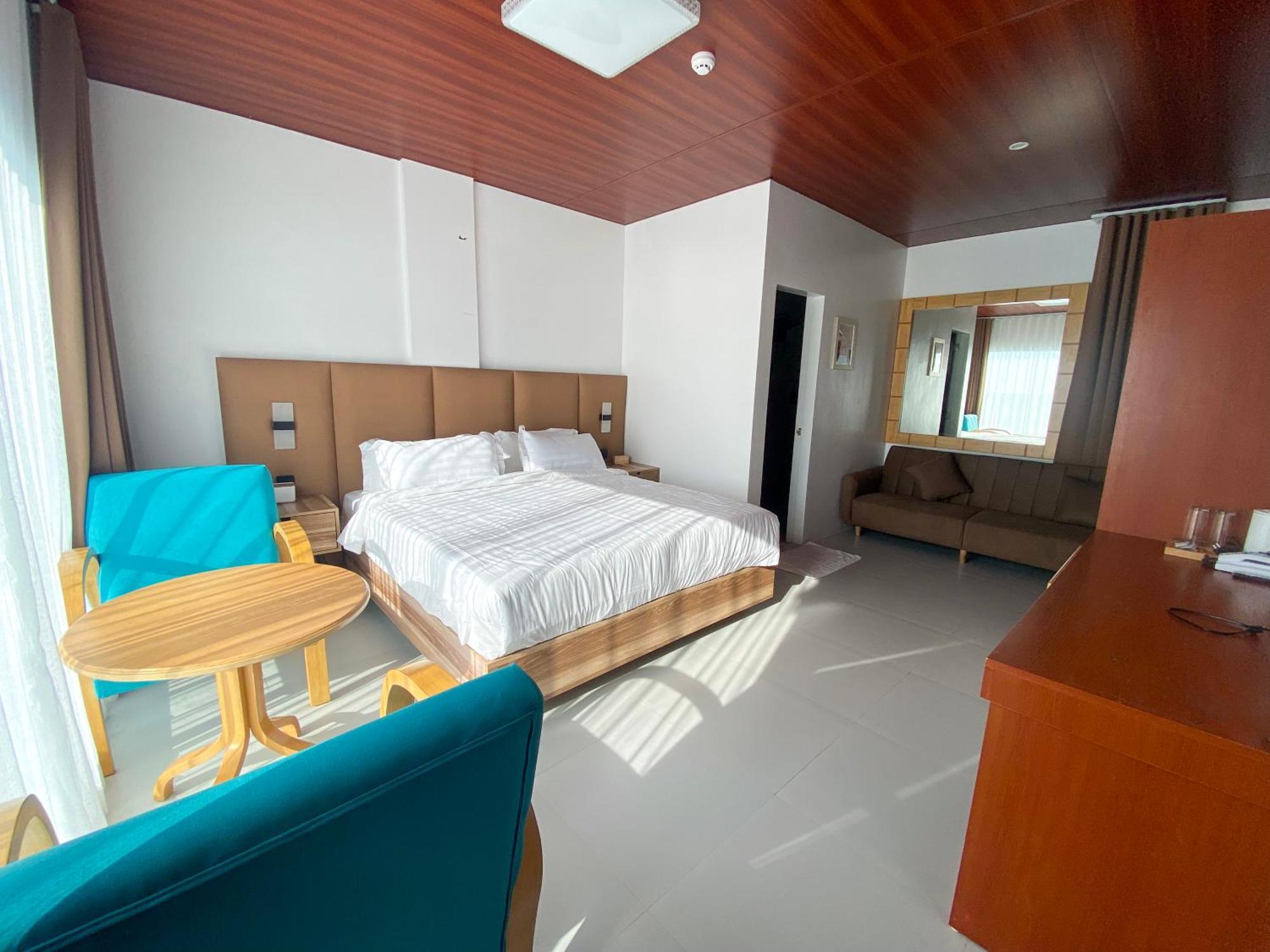 Q Beach Resort Cabangan Zewnętrze zdjęcie
